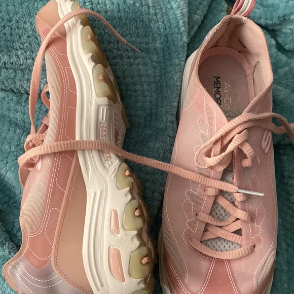 Light Pink Memory Foam Air-Cooled Skechers - Picture 3 of 3